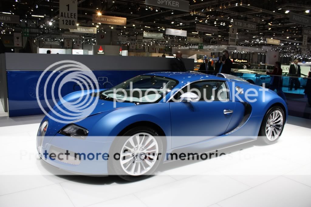 veyron-centenaire-blue-1024x682.jpg